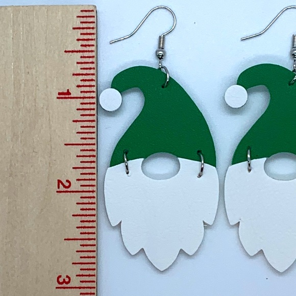 Faux Leather Dangle Earrings Gnome Santa - Picture 2 of 4